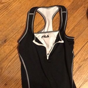Fila tank